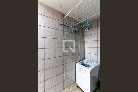 Casa à venda com 280m², 2 quartos e 2 vagasÁrea de Serviço