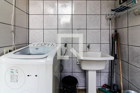 Casa à venda com 280m², 2 quartos e 2 vagasÁrea de Serviço