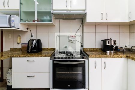 Casa à venda com 280m², 2 quartos e 2 vagasCozinha