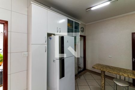 Casa à venda com 280m², 2 quartos e 2 vagasCozinha