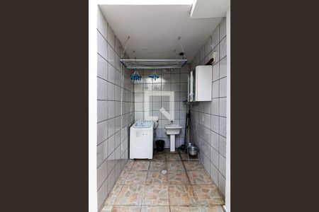 Casa à venda com 280m², 2 quartos e 2 vagasÁrea de Serviço