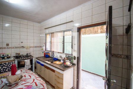 Casa à venda com 135m², 3 quartos e 3 vagas Casa à venda com 135m², 3 quartos e 3 vagasCozinha