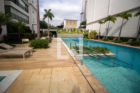 Apartamento à venda com 93m², 2 quartos e 2 vagasÁrea comum - Piscina