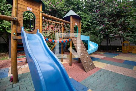 Apartamento à venda com 93m², 2 quartos e 2 vagasÁrea comum - Playground