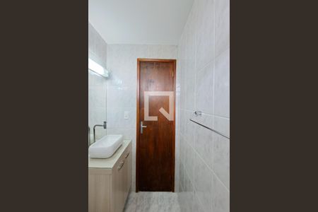 Apartamento à venda com 57m², 2 quartos e 1 vaga Apartamento à venda com 57m², 2 quartos e 1 vagaBanheiro Social