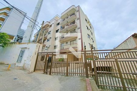 Apartamento à venda com 57m², 2 quartos e 1 vaga Apartamento à venda com 57m², 2 quartos e 1 vagaFachada