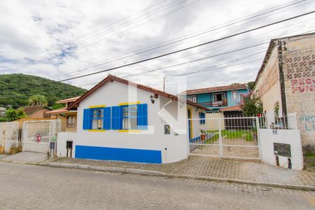 Casa para alugar com 100m², 2 quartos e 1 vagaFachada