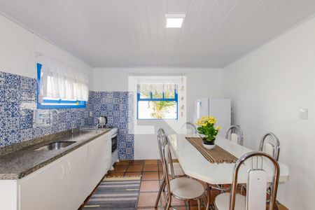 Casa para alugar com 100m², 2 quartos e 1 vagaCozinha