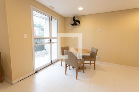 Apartamento para alugar com 55m², 2 quartos e 1 vagaÁrea comum - Salão de festas