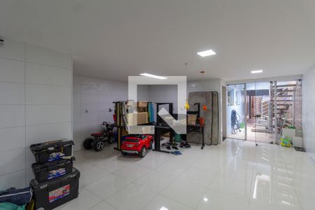 Casa para alugar com 245m², 3 quartos e 2 vagasCozinha 