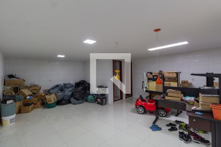 Casa para alugar com 245m², 3 quartos e 2 vagasCozinha 