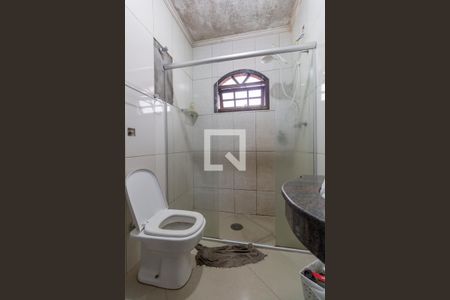 Casa para alugar com 245m², 3 quartos e 2 vagasBanheiro 
