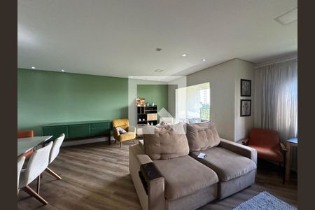 Sala de apartamento para alugar com 2 quartos, 87m² em Jardim Tupanci, Barueri