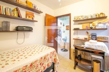 Quarto de casa à venda com 3 quartos, 111m² em Espírito Santo, Porto Alegre