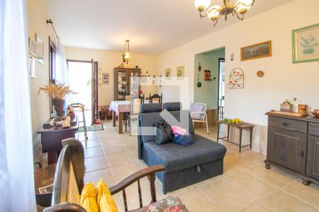 Sala de casa à venda com 3 quartos, 111m² em Espírito Santo, Porto Alegre