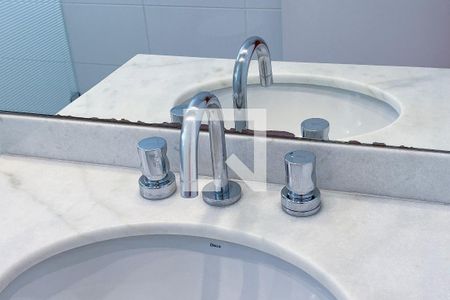 Apartamento à venda com 76m², 2 quartos e 2 vagasBanheiro