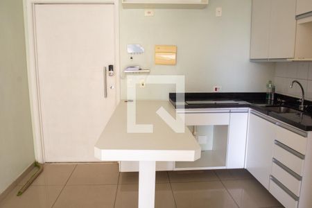 Cozinha de apartamento para alugar com 1 quarto, 41m² em Barra Funda, São Paulo