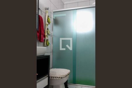 Banheiro de apartamento à venda com 1 quarto, 69m² em Protásio Alves, Porto Alegre