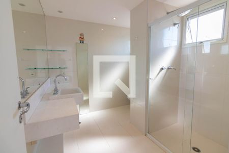 Apartamento para alugar com 238m², 3 quartos e 3 vagasBanheiro, suíte 3