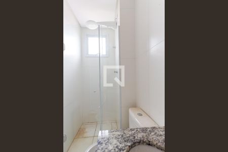 Banheiro de apartamento para alugar com 1 quarto, 34m² em Vila Mazzei, São Paulo