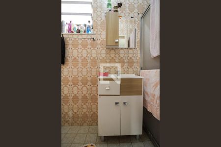 Casa à venda com 100m², 2 quartos e sem vaga Casa à venda com 100m², 2 quartos e sem vagaBanheiro Social