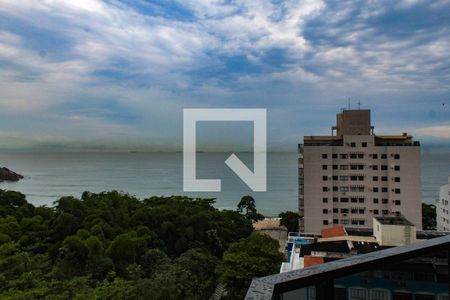 Vista Sala de apartamento para alugar com 3 quartos, 110m² em Vila Alzira, Guarujá