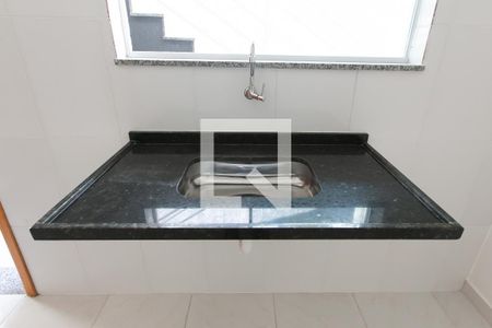 Pia de apartamento à venda com 2 quartos, 40m² em Vila Campanela, São Paulo