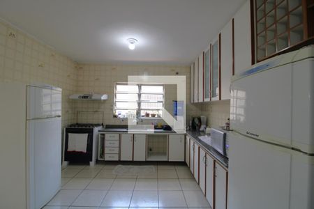 Casa à venda com 316m², 4 quartos e 2 vagasCozinha