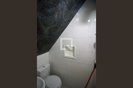 Banheiro de casa para alugar com 1 quarto, 50m² em Vila Brasil, São Paulo