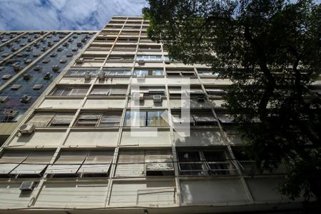 Fachada do Prédio de apartamento para alugar com 1 quarto, 32m² em Centro, Rio de Janeiro