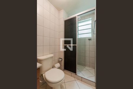 Banheiro de apartamento à venda com 1 quarto, 63m² em Agronomia, Porto Alegre