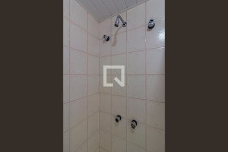 Banheiro de apartamento para alugar com 1 quarto, 36m² em Centro, Curitiba