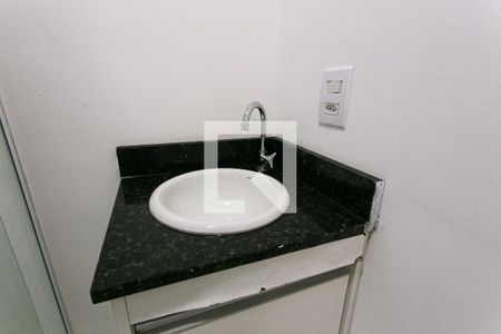 Banheiro Social de kitnet/studio para alugar com 1 quarto, 28m² em Vila Formosa, São Paulo