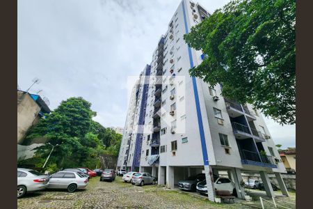 Apartamento para alugar com 55m², 2 quartos e 1 vaga Apartamento para alugar com 55m², 2 quartos e 1 vagaFachada