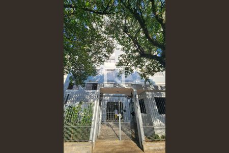 Apartamento à venda com 85m², 3 quartos e 1 vaga Apartamento à venda com 85m², 3 quartos e 1 vagaFachada