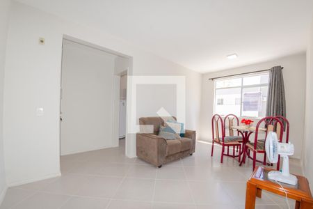 Sala de apartamento para alugar com 2 quartos, 58m² em Saco dos Limões, Florianópolis