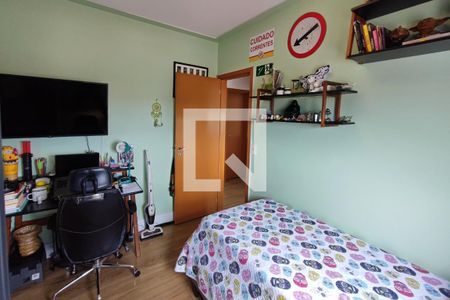 Apartamento à venda com 164m², 3 quartos e 4 vagasQuarto Suíte 2