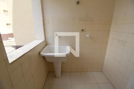 Apartamento para alugar com 72m², 2 quartos e 1 vagaÁrea de Serviço