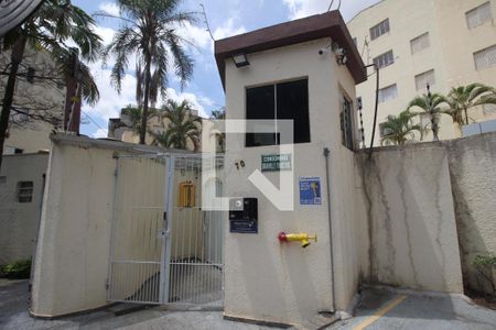 Apartamento para alugar com 72m², 2 quartos e 1 vagaFachada