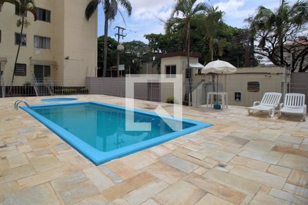 Apartamento para alugar com 72m², 2 quartos e 1 vagaÁrea comum - Piscina