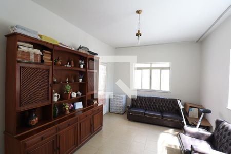 Sala de casa para alugar com 2 quartos, 50m² em Antonina, São Gonçalo