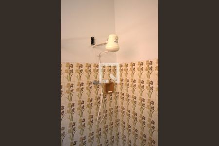 Banheiro de casa para alugar com 2 quartos, 50m² em Antonina, São Gonçalo