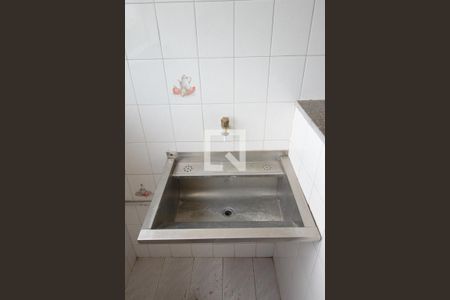 Apartamento para alugar com 62m², 2 quartos e 1 vaga Apartamento para alugar com 62m², 2 quartos e 1 vagaCozinha e Área de Serviço