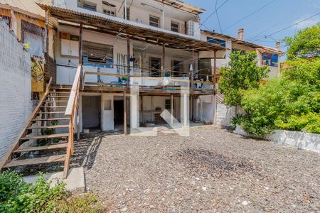 Casa à venda com 200m², 4 quartos e 2 vagas Casa à venda com 200m², 4 quartos e 2 vagasQuintal