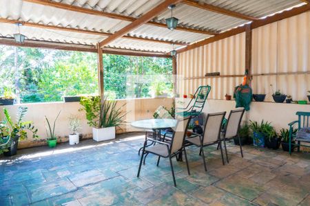 Casa à venda com 504m², 2 quartos e 1 vagaVaranda