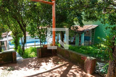 Casa à venda com 504m², 2 quartos e 1 vagaQuintal