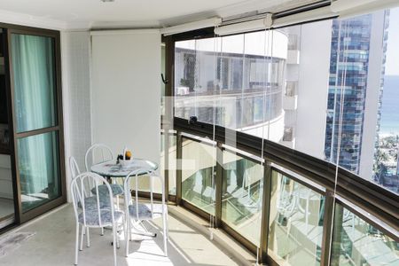 Apartamento à venda com 150m², 3 quartos e 2 vagasVaranda da Sala