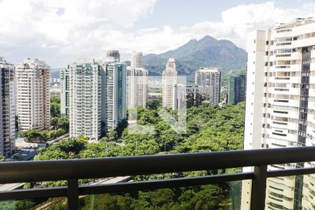 Apartamento à venda com 150m², 3 quartos e 2 vagasVaranda da Suíte 2