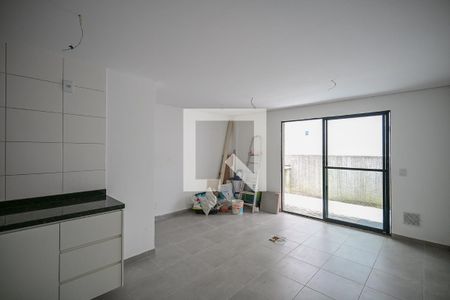 Sala/Quarto de casa de condomínio para alugar com 1 quarto, 39m² em Vila Ernesto, São Paulo