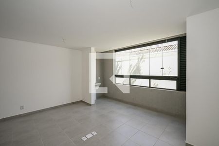 Sala/Quarto de kitnet/studio para alugar com 1 quarto, 32m² em Vila Ernesto, São Paulo